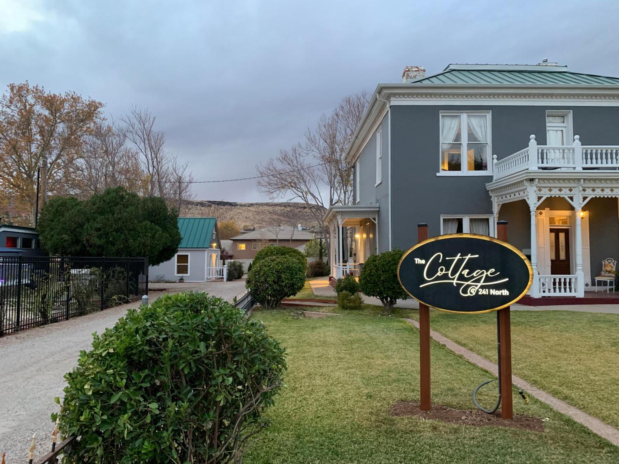 The Cottage At 241 North St. George Bagian luar foto