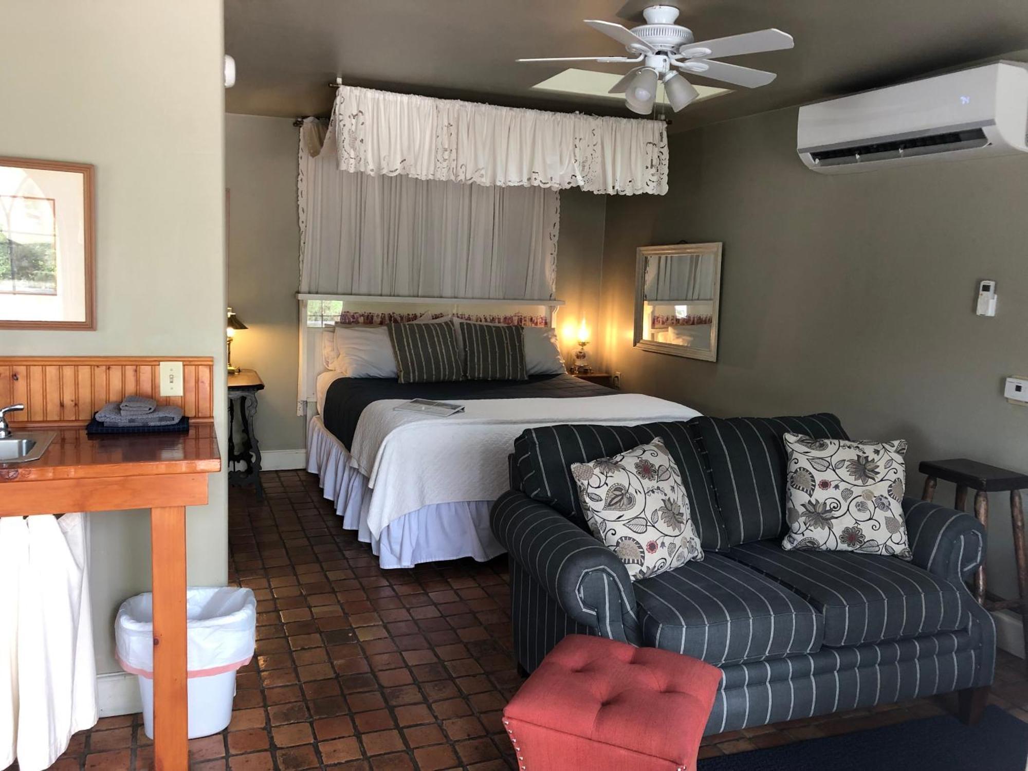 The Cottage At 241 North St. George Bagian luar foto