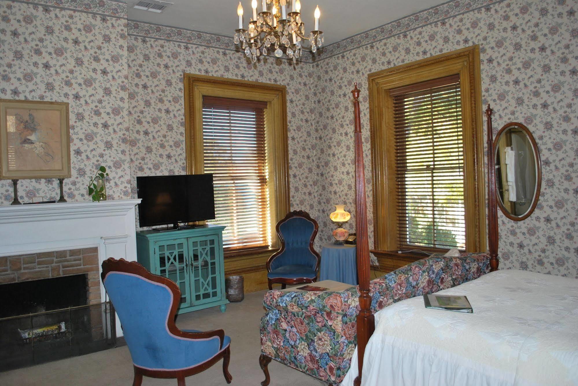 The Cottage At 241 North St. George Bagian luar foto