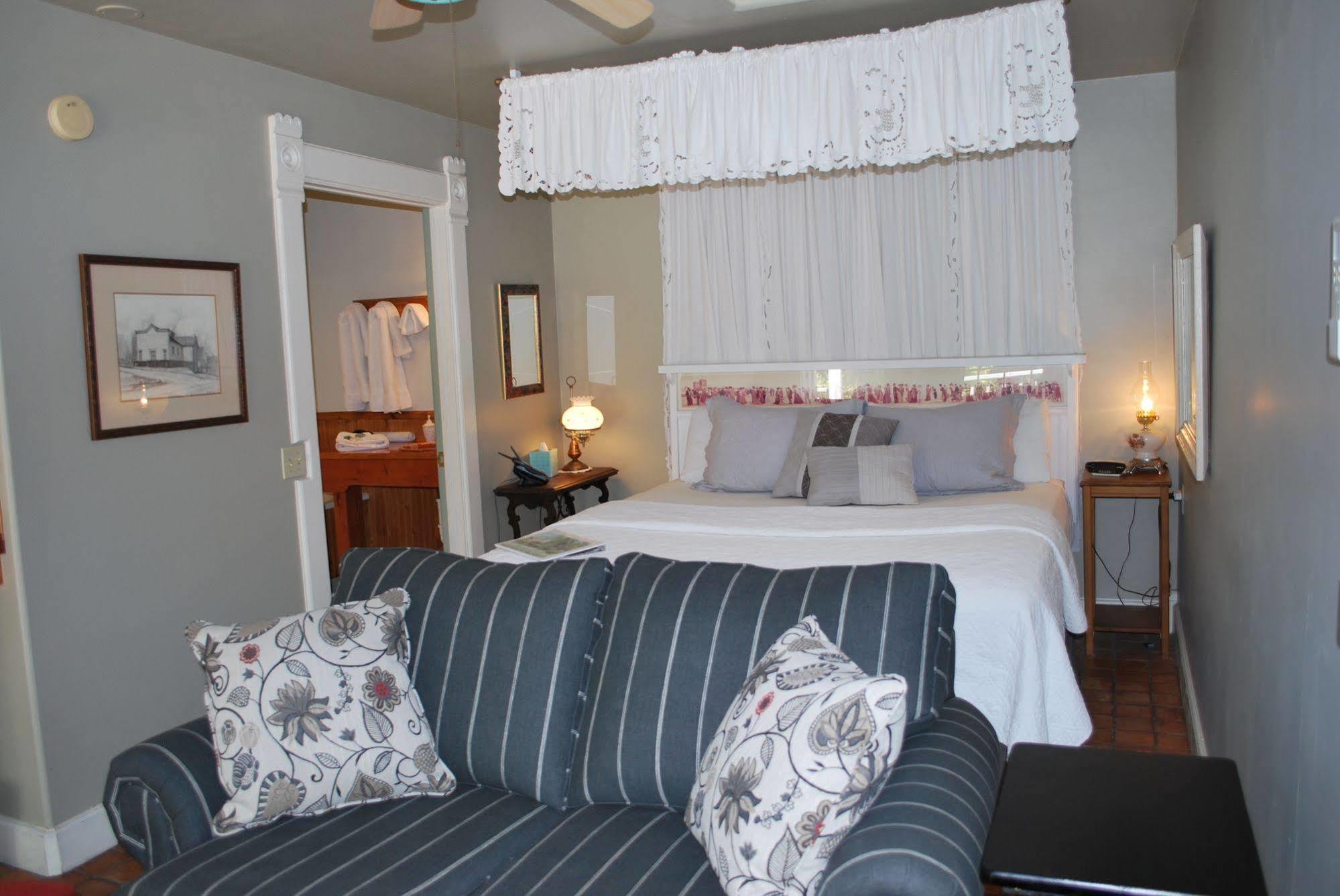 The Cottage At 241 North St. George Bagian luar foto